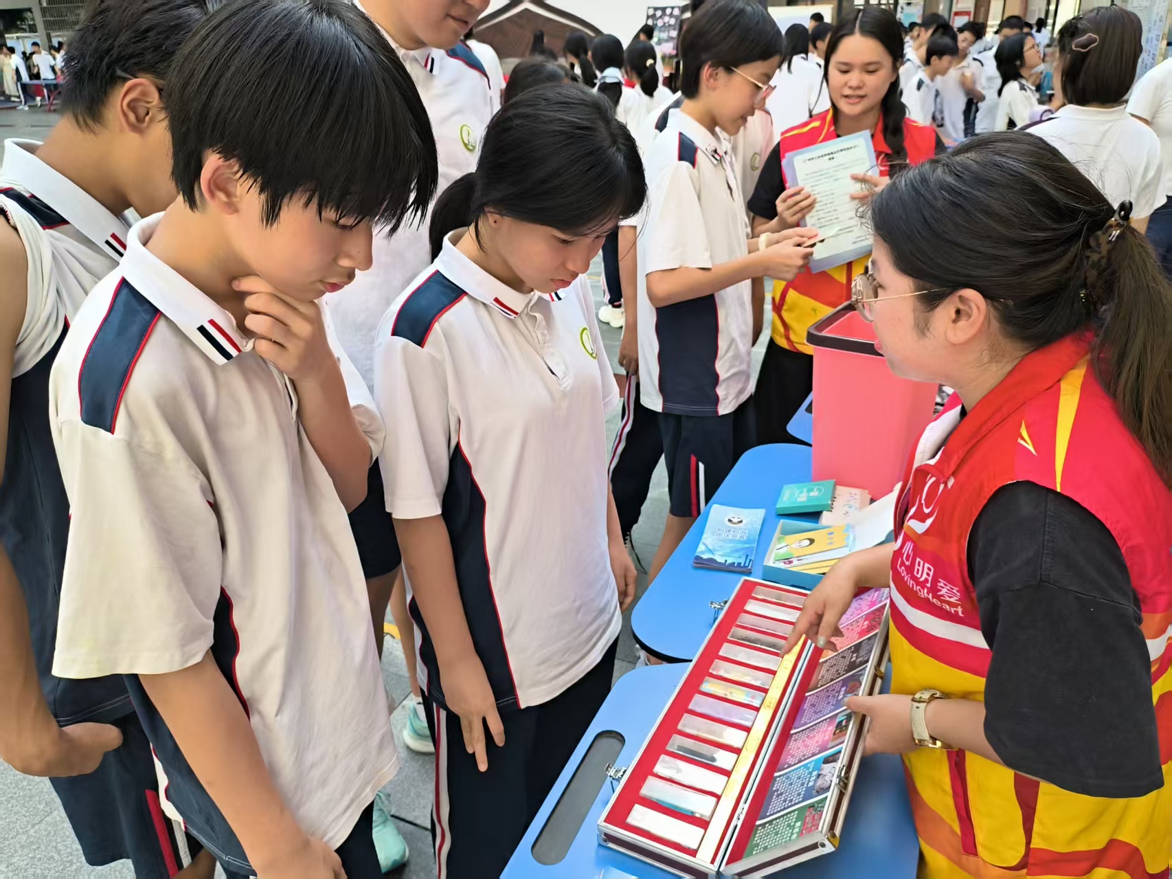 图片 35.jpg 图片 35.jpg